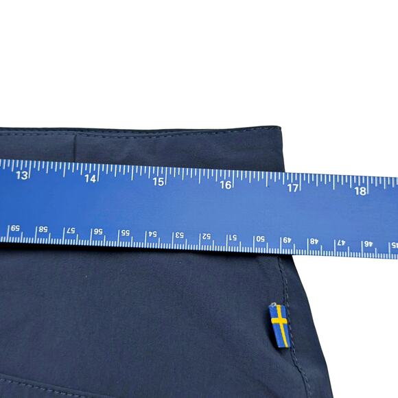 Fjallraven Women's EU42 US 32" 33" High Coast Lite Navy 4" Short 4" Retail $90 - Picture 8 of 9